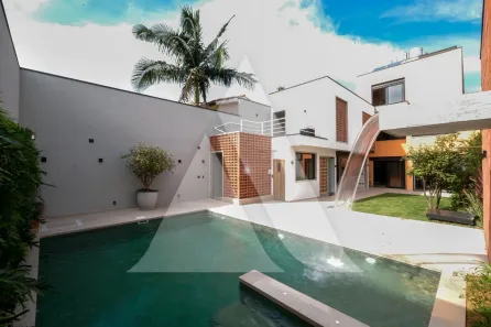 Casa com 5 Quartos à venda, 550m² no Jardim Paulista, São Paulo