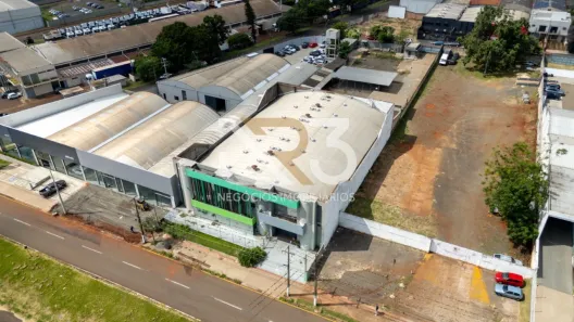 Galpão/Depósito/Armazém para alugar, 1340m² no Jardim Rosicler, Londrina