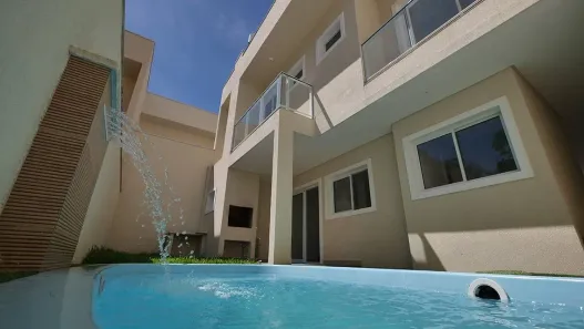 Sobrado com 3 Quartos à venda, 152m² no Barra do Saí, Itapoá