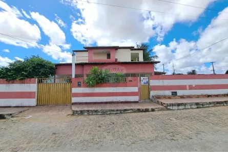 Casa com 3 Quartos à venda, 162m² no Lagoa Azul, Natal