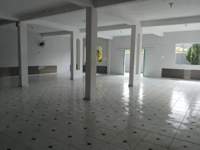 Ponto Comercial para alugar, 180m² no Cidade Praiana, Rio das Ostras