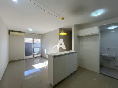 Apartamento com 3 Quartos para alugar, 61m² no Umuarama, Uberlândia