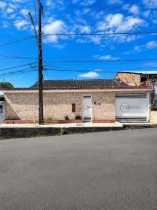 Casa com 3 Quartos à venda, 200m² no Planalto, Manaus