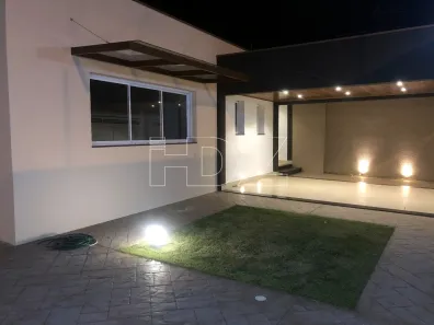 Casa com 3 Quartos para alugar, 380m² no Centro, Araraquara