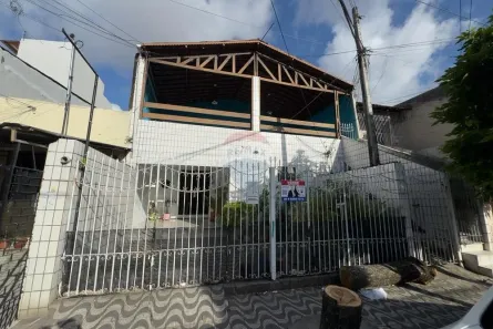 Casa com 14 Quartos à venda, 332m² no José Bonifácio, Fortaleza