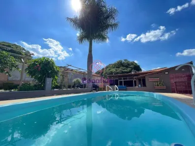 Fazenda/Sítio com 3 Quartos à venda, 218m² no Caxambu, Jundiaí