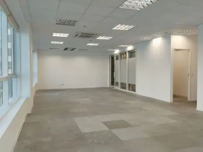 Sala Comercial para alugar, 135m² no Indianópolis, São Paulo