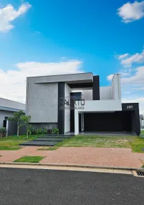 Casa com 3 Quartos à venda, 213m² no Granja Marileusa, Uberlândia