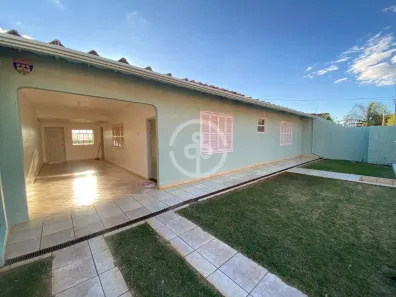 Casa com 2 Quartos para alugar, 282m² no Centro, Cascavel