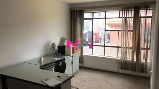 Sala Comercial à venda, 126m² no Vila Boaventura, Jundiaí