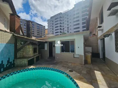 Sobrado com 5 Quartos à venda, 256m² no Ponta da Praia, Santos