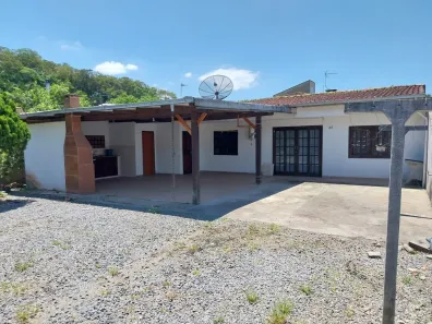 Casa com 2 Quartos à venda, 80m² no São Marcos, Joinville