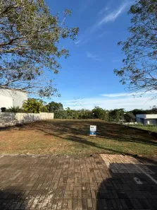 Lote/Terreno à venda, 378m² no Três Fronteiras, Foz do Iguaçu