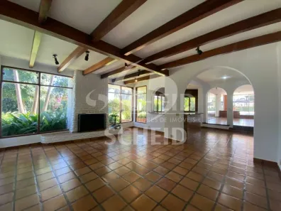 Sobrado com 4 Quartos para alugar, 840m² no Interlagos, São Paulo