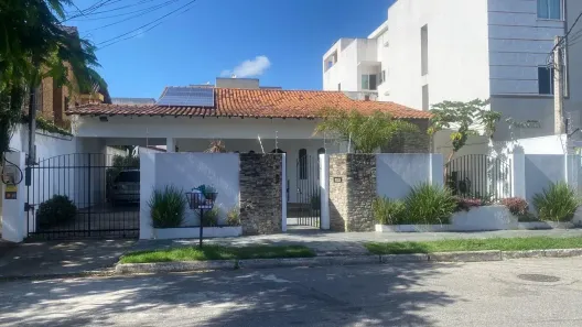 Casa com 3 Quartos à venda, 221m² no Parque Flamboyant, Campos dos Goytacazes