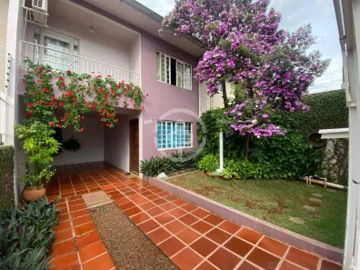 Sobrado com 2 Quartos para alugar, 136m² no Centro, Cascavel