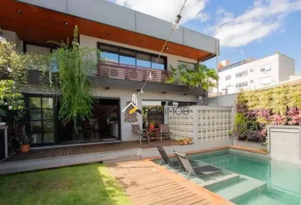 Casa com 4 Quartos para alugar, 280m² no Vila Ipiranga, Porto Alegre