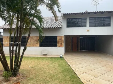 Casa com 5 Quartos à venda, 220m² no Vila Martins, Ibiporã