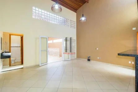 Casa com 8 Quartos para alugar, 420m² no Vila Bertioga, São Paulo
