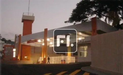 Sala Comercial para alugar, 615m² no Vila Poupança, Santana de Parnaíba