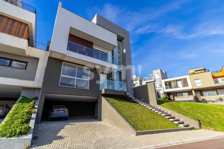 Casa de Condomínio com 3 Quartos à venda, 285m² no Bairro Alto, Curitiba