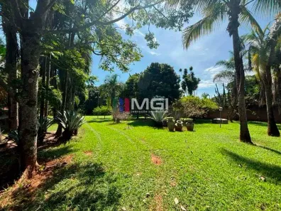 Fazenda/Sítio com 5 Quartos à venda, 5000m² no Sítios Olhos D'agua, Senador Canedo