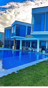 Casa de Condomínio com 4 Quartos à venda, 800m² no Jacarecica, Maceió