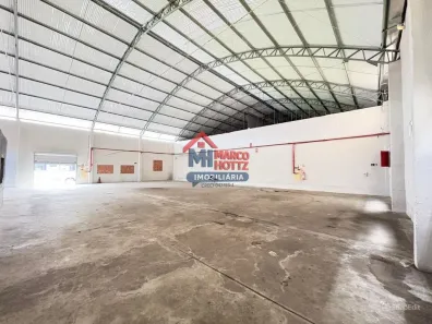 Galpão/Depósito/Armazém para alugar, 695m² no Guilhermina, Praia Grande