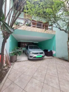 Sobrado com 3 Quartos à venda, 205m² no Capão do Embira, São Paulo