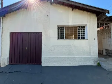 Casa com 2 Quartos para alugar, 200m² no Vila Rocha, Limeira