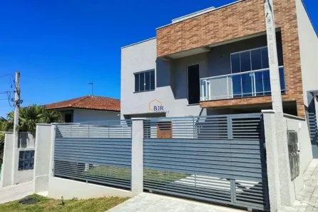 Sobrado com 3 Quartos à venda, 132m² no São Braz, Curitiba