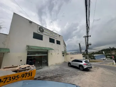 Galpão/Depósito/Armazém para alugar, 220m² no Colina Maria Luíza (Jordanésia), Cajamar
