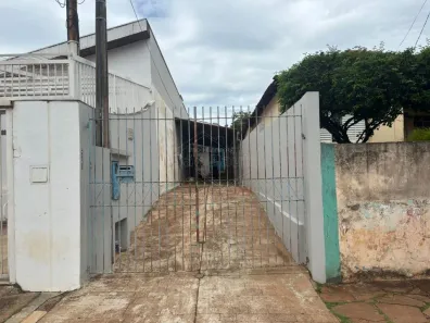 Casa com 3 Quartos à venda, 151m² no Centro, Araraquara