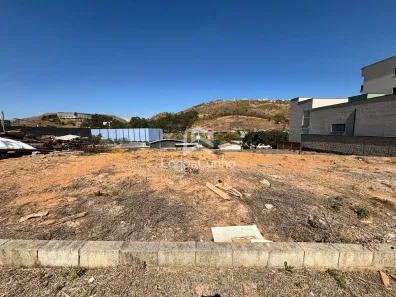 Lote/Terreno à venda, 360m² no Residencial Summer Ville, Poços de Caldas