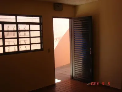 Casa com 1 Quarto para alugar, 87m² no Amambaí, Campo Grande