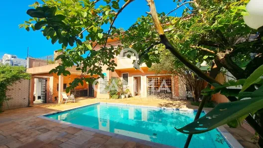 Casa com 4 Quartos à venda, 580m² no Vila Madalena, São Paulo
