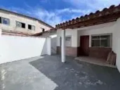 Casa com 2 Quartos à venda, 121m² no São Domingos, Serra