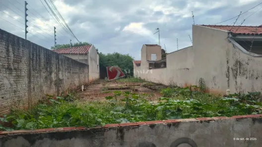 Lote/Terreno à venda, 256m² no Vila Esperança, Maringá