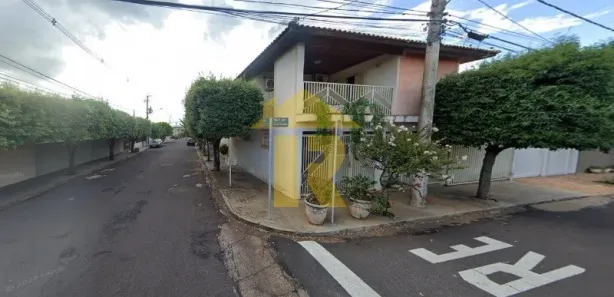 Sobrado com 3 Quartos à venda, 217m² no Santa Julia, Olímpia