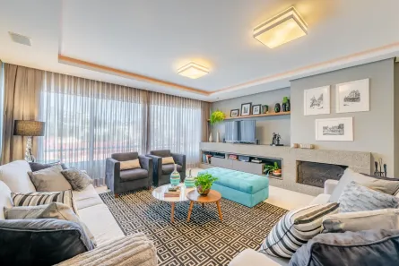 Casa com 3 Quartos à venda, 248m² no Chácara das Pedras, Porto Alegre