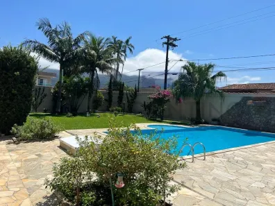 Casa com 4 Quartos à venda, 260m² no Centro, Bertioga