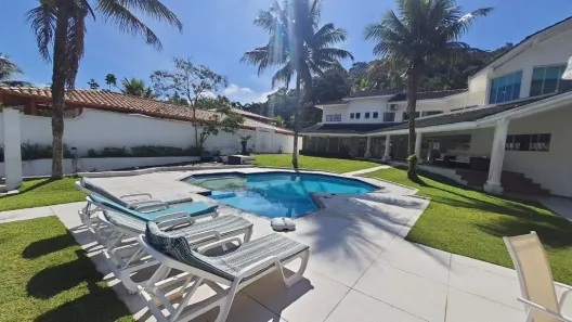 Casa com 4 Quartos para venda ou aluguel, 1485m² no Balneario Praia do Perequê, Guarujá