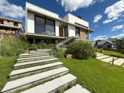 Casa de Condomínio com 3 Quartos à venda, 265m² no Country, Santa Cruz do Sul