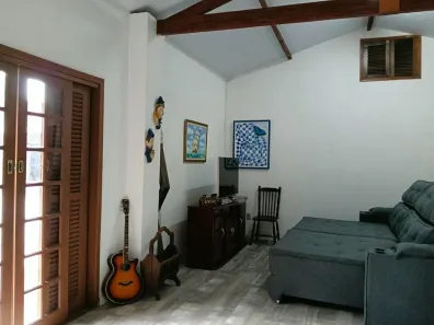 Fazenda/Sítio com 2 Quartos à venda, 213m² no Jardim Celeste, Jundiaí