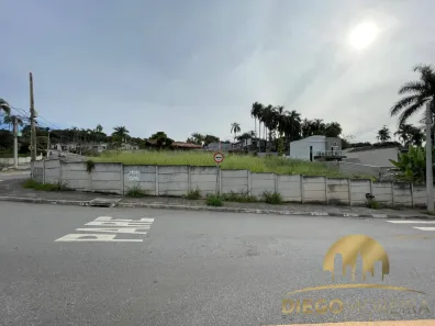 à venda, 1642m² no Jardim do Lago, Atibaia