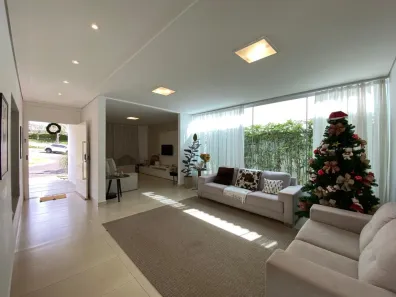 Casa de Condomínio com 3 Quartos à venda, 278m² no Morada da Colina, Uberlândia
