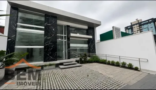 Sala Comercial para alugar, 400m² no Centro, Itajaí