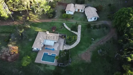 Fazenda/Sítio com 3 Quartos à venda, 230m² no Monte Verde, Camanducaia