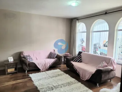 Sobrado com 3 Quartos para venda ou aluguel, 420m² no Vila Trujillo, Sorocaba