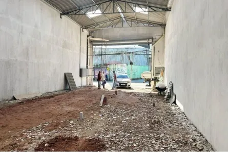 Galpão/Depósito/Armazém para alugar, 410m² no Vila Assis Brasil, Mauá